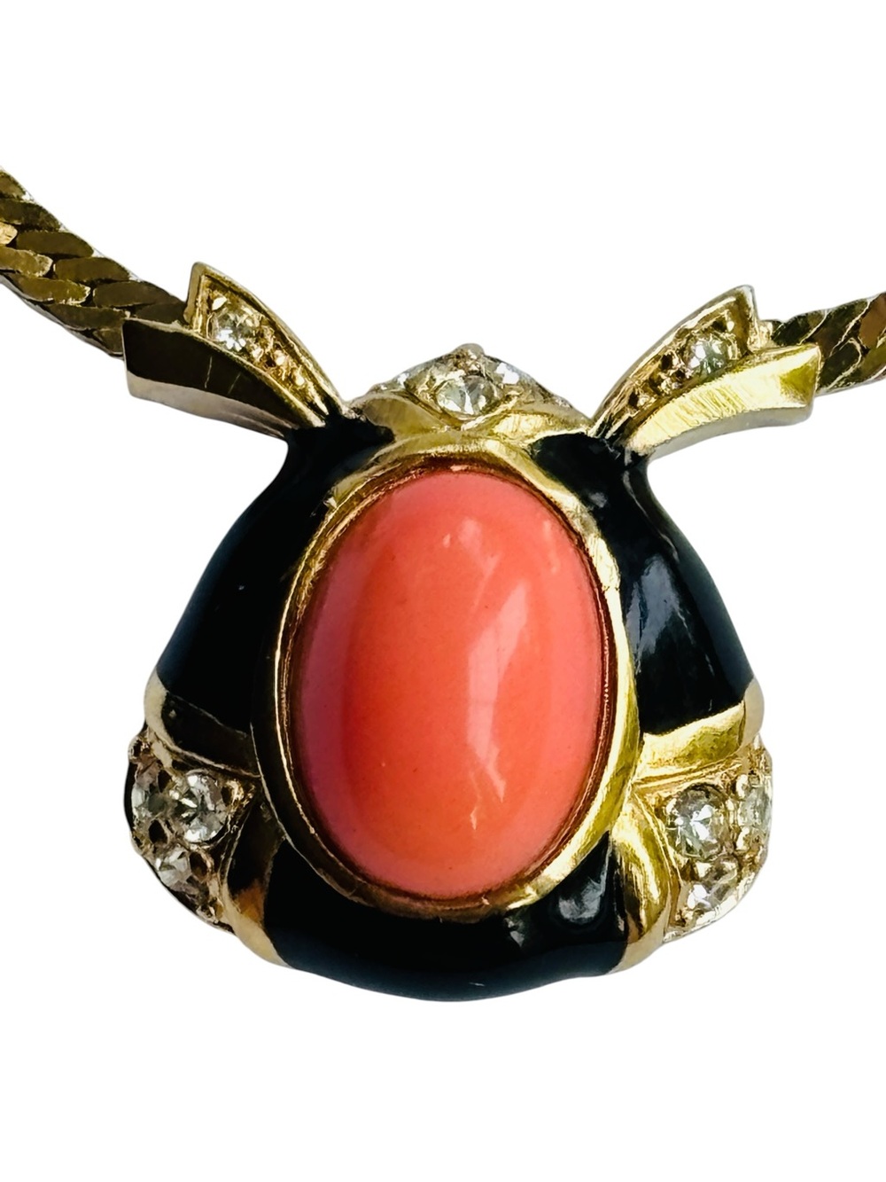 Nina Ricci Signed Vintage Faux Coral Cabochon Pendant Gold Tone Necklace 16”